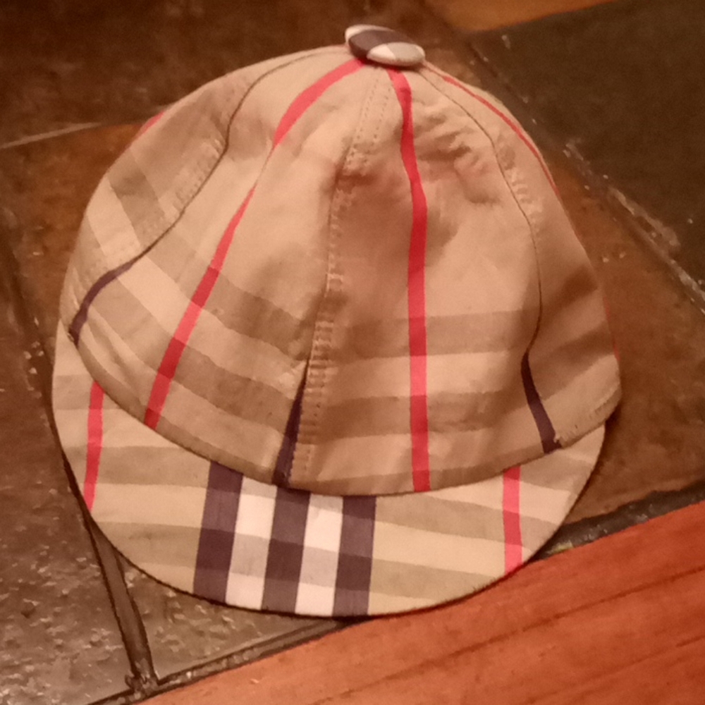 Infant Burberry baseball cap